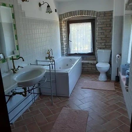 Monterosso לינה וארוחת בוקר Sassoferrato